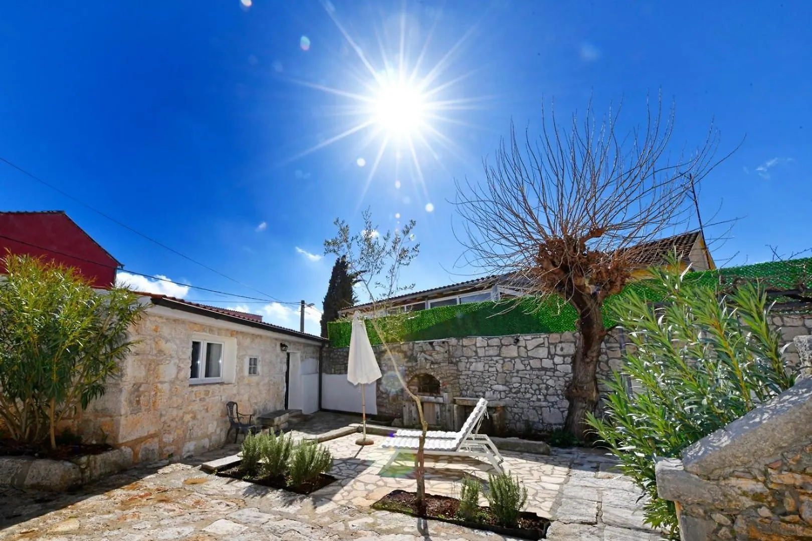 Holiday House Vento With Private Backyard Poreč Feriehus