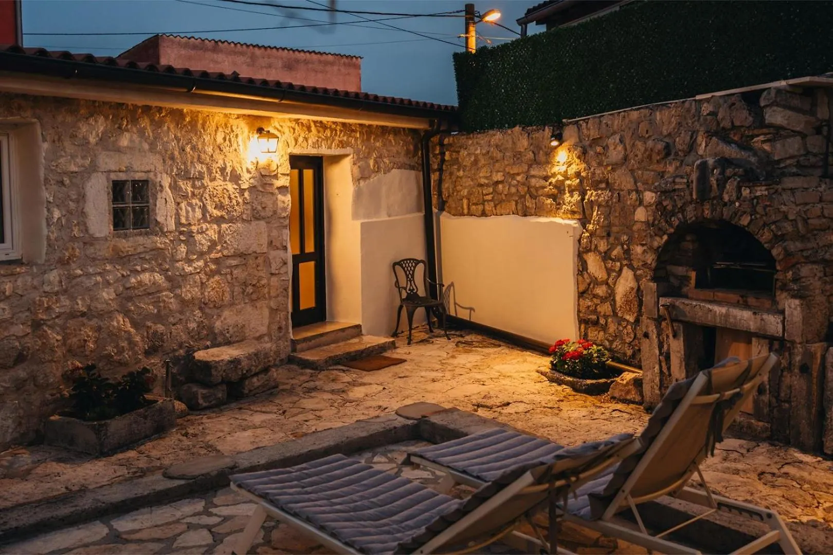 Holiday House Vento With Private Backyard Poreč Feriehus