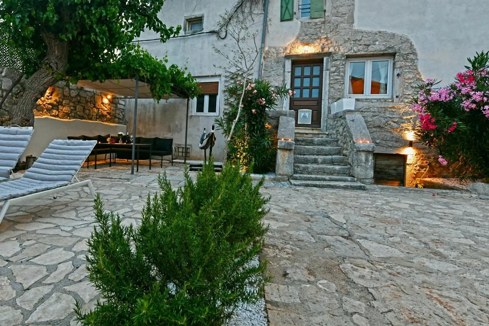 Holiday House Vento With Private Backyard Poreč Feriehus