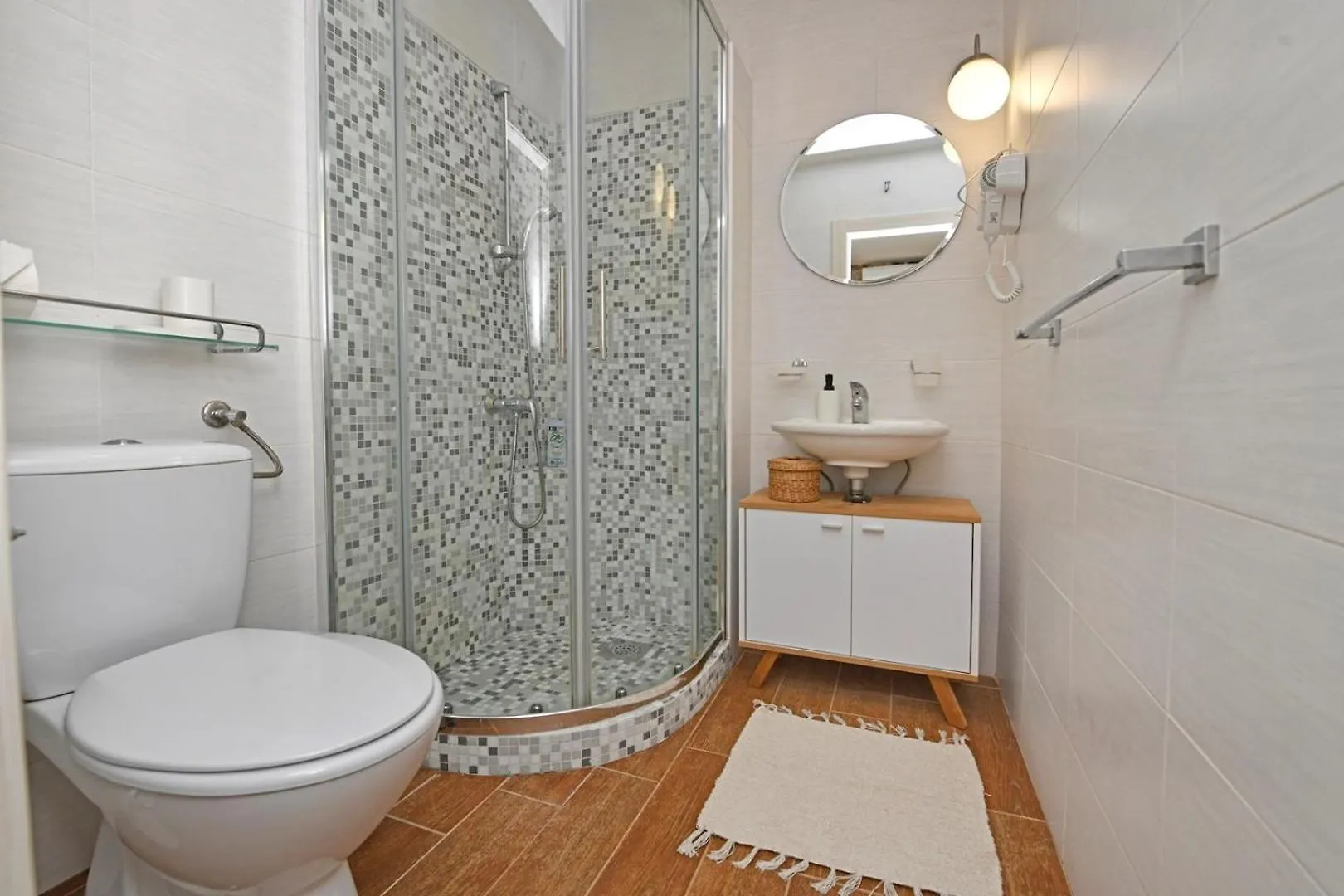Holiday House Vento With Private Backyard 波雷奇 克罗地亚