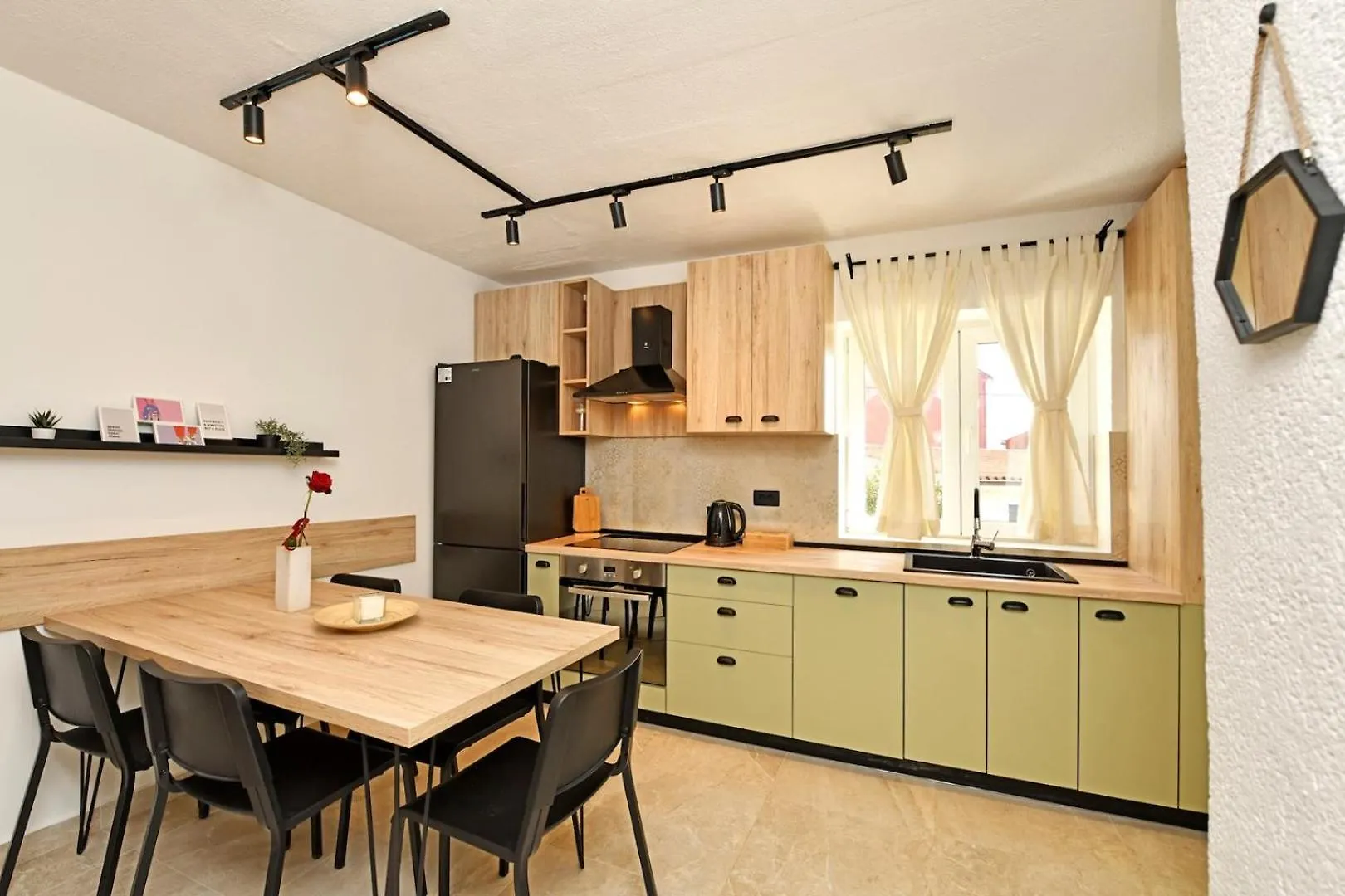 Holiday House Vento With Private Backyard 波雷奇 0*,